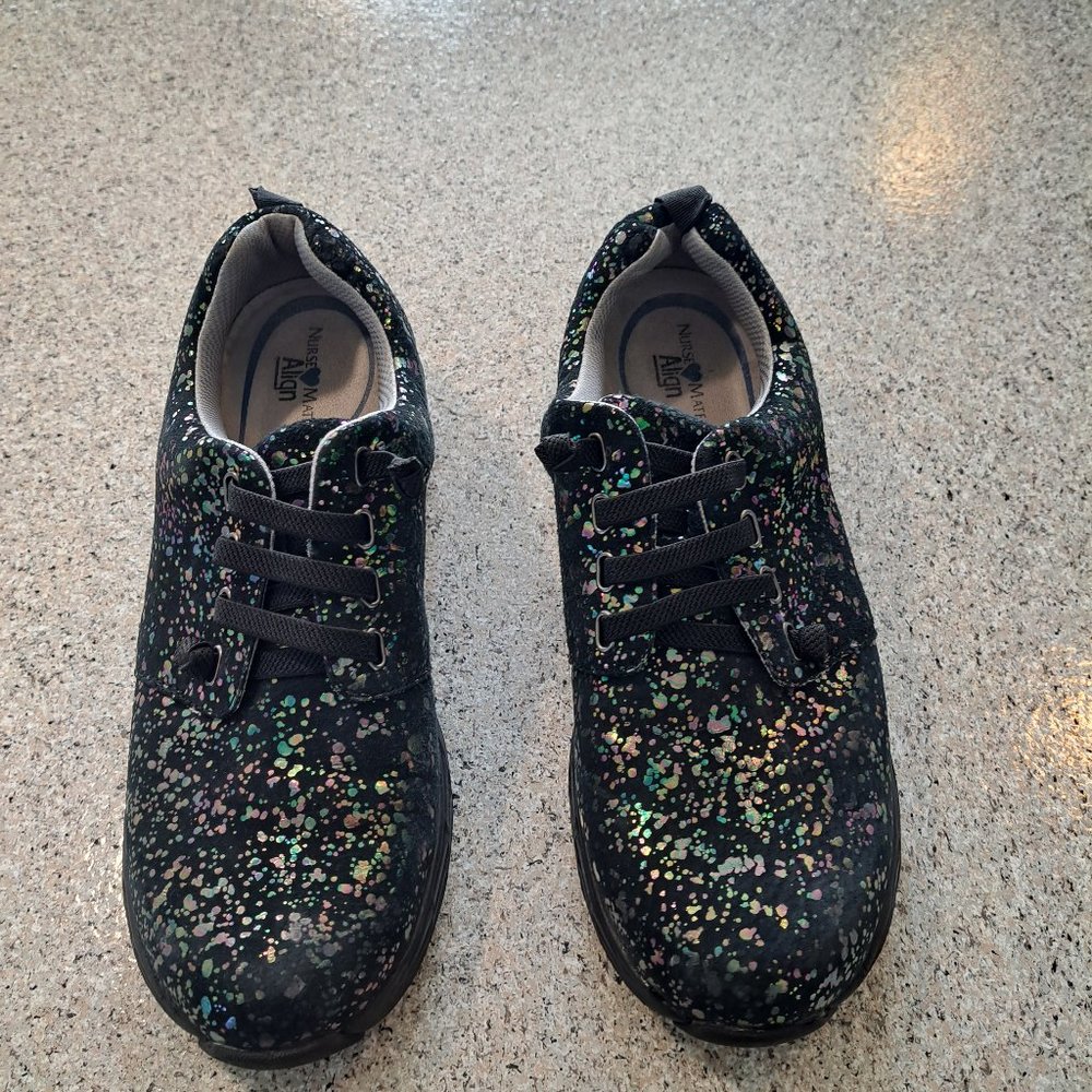 Nurse Mates Align slip on